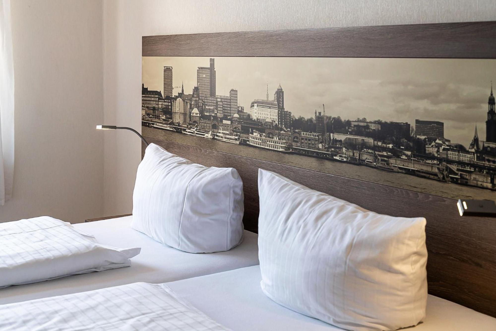 Sleepbeeone Wilhelmshaven Hotel Exterior photo